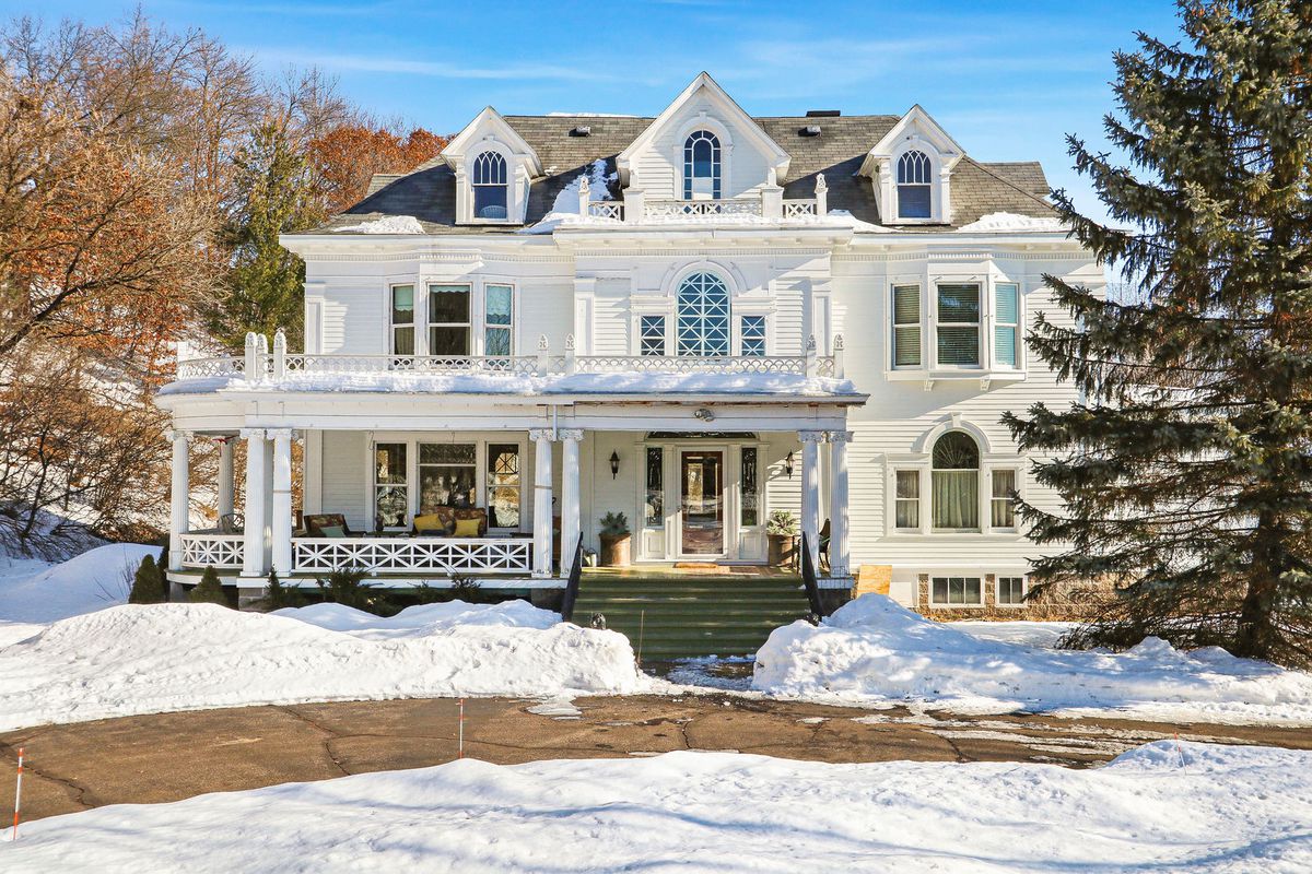 Winter Home Maintenance Checklist header image.