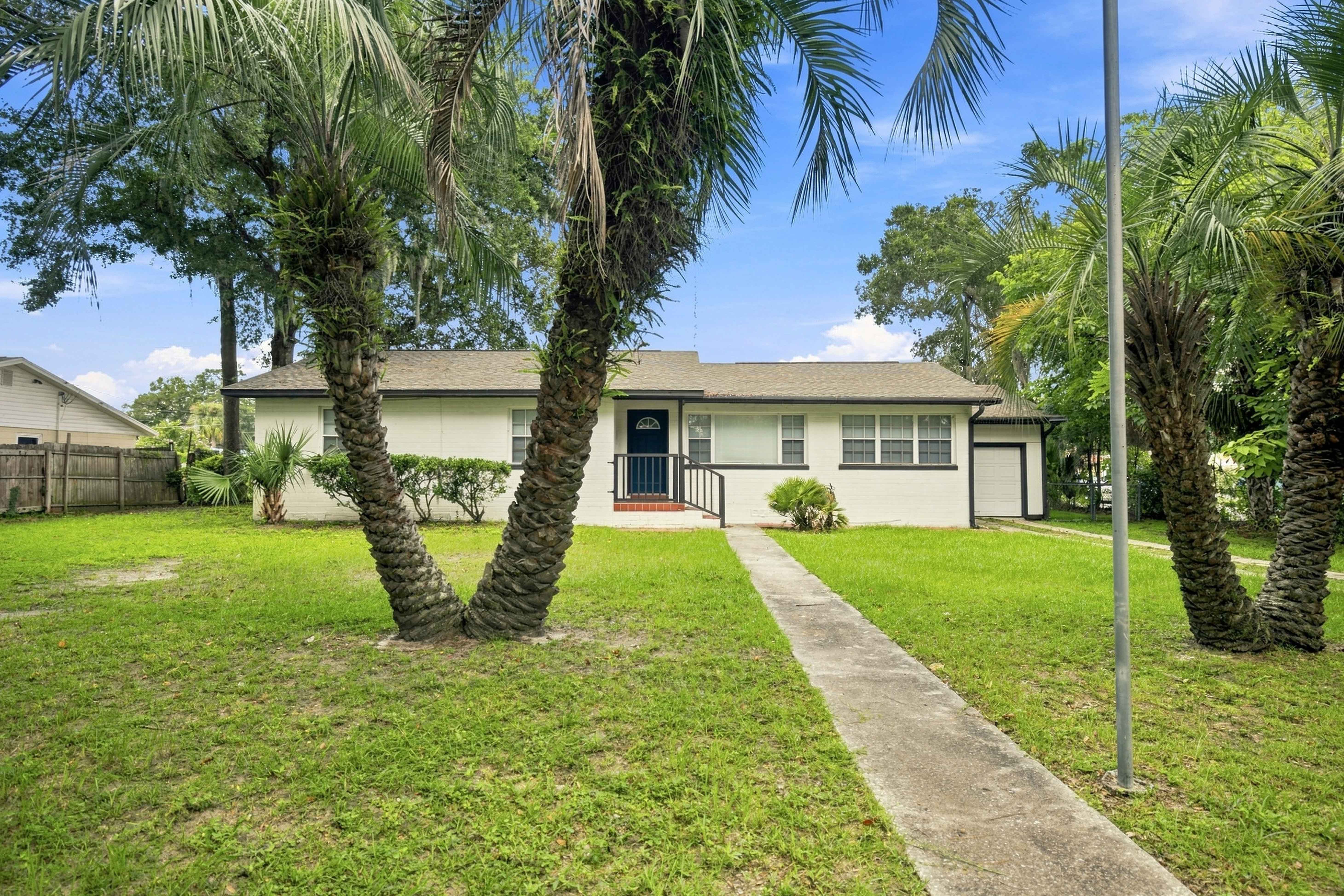 Updated interior of 3517 NE 12th St Ocala FL 3-bedroom, 2-bath home with comfortable living space