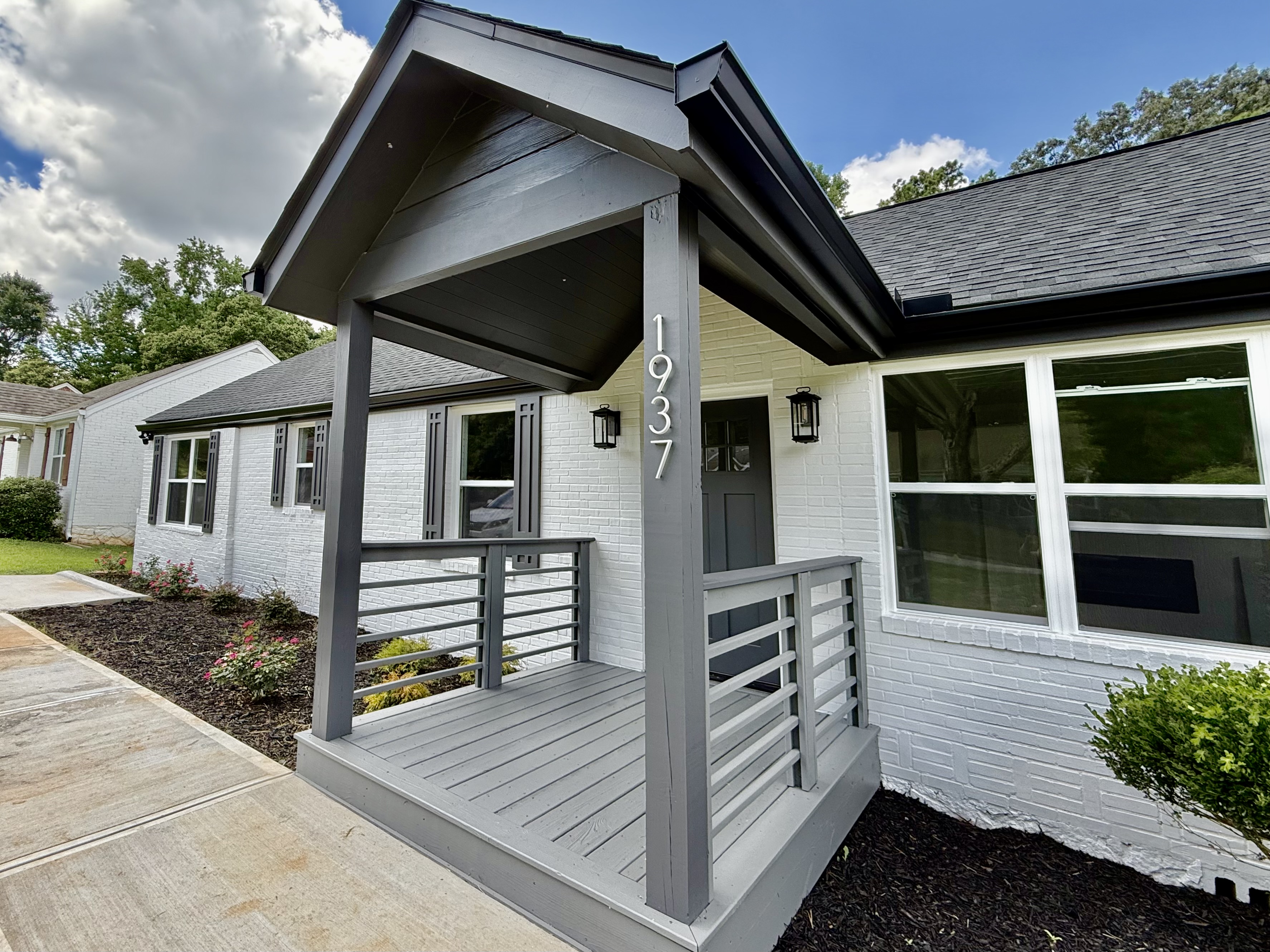 PEEK Inside this Stunning Decatur Georgia Home header image.