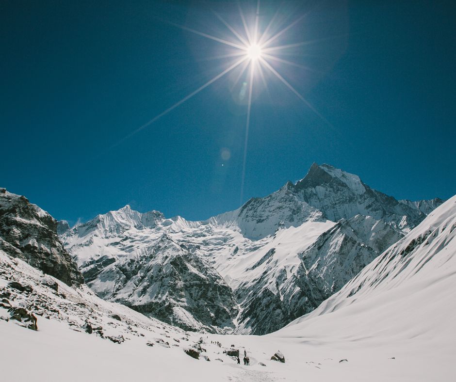 Spring 2023 Real Estate Market Update header image.