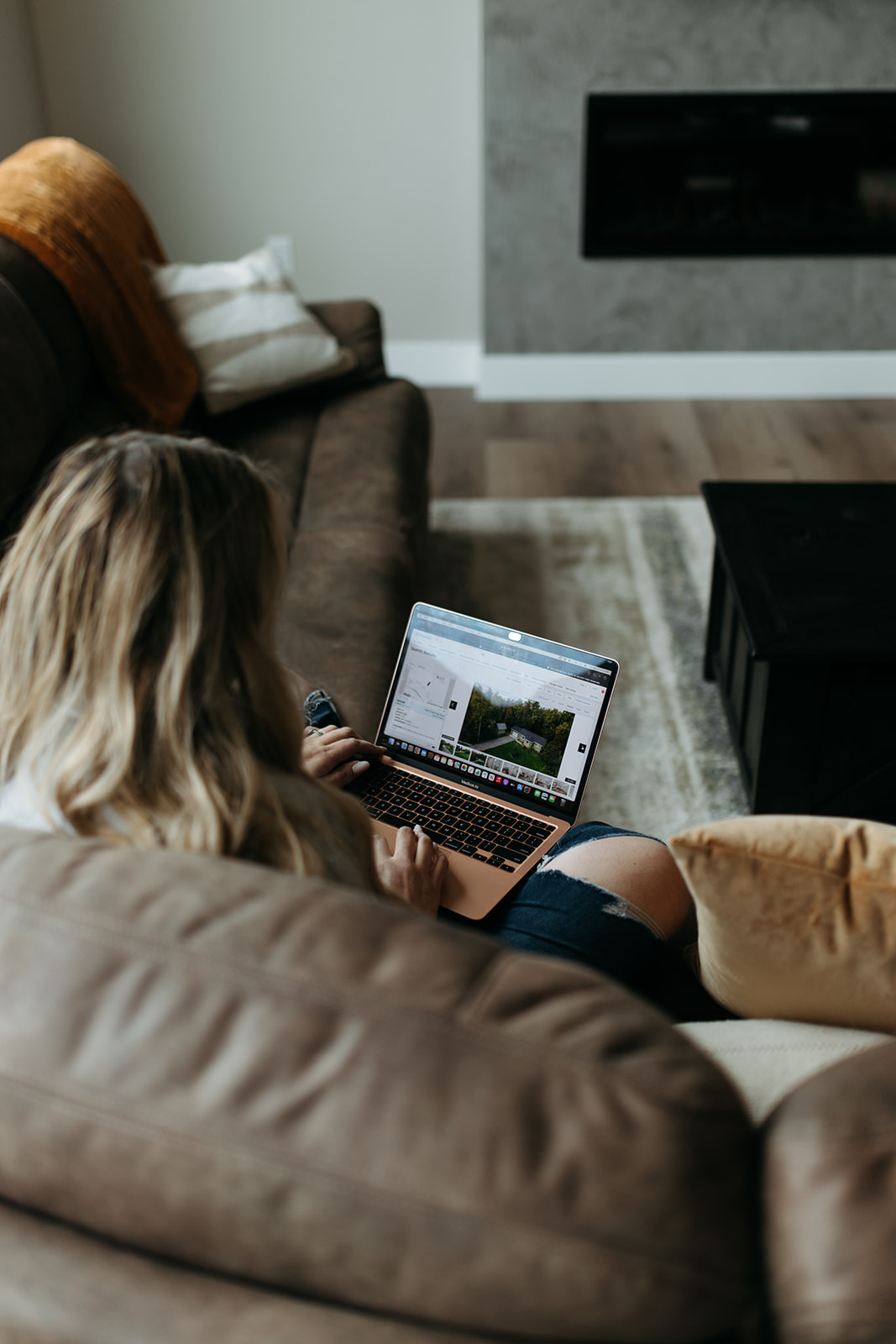 Moving to Alaska? Here's What you Need to Know Before you PCS to Joint Base Elmendorf-Richardson header image.