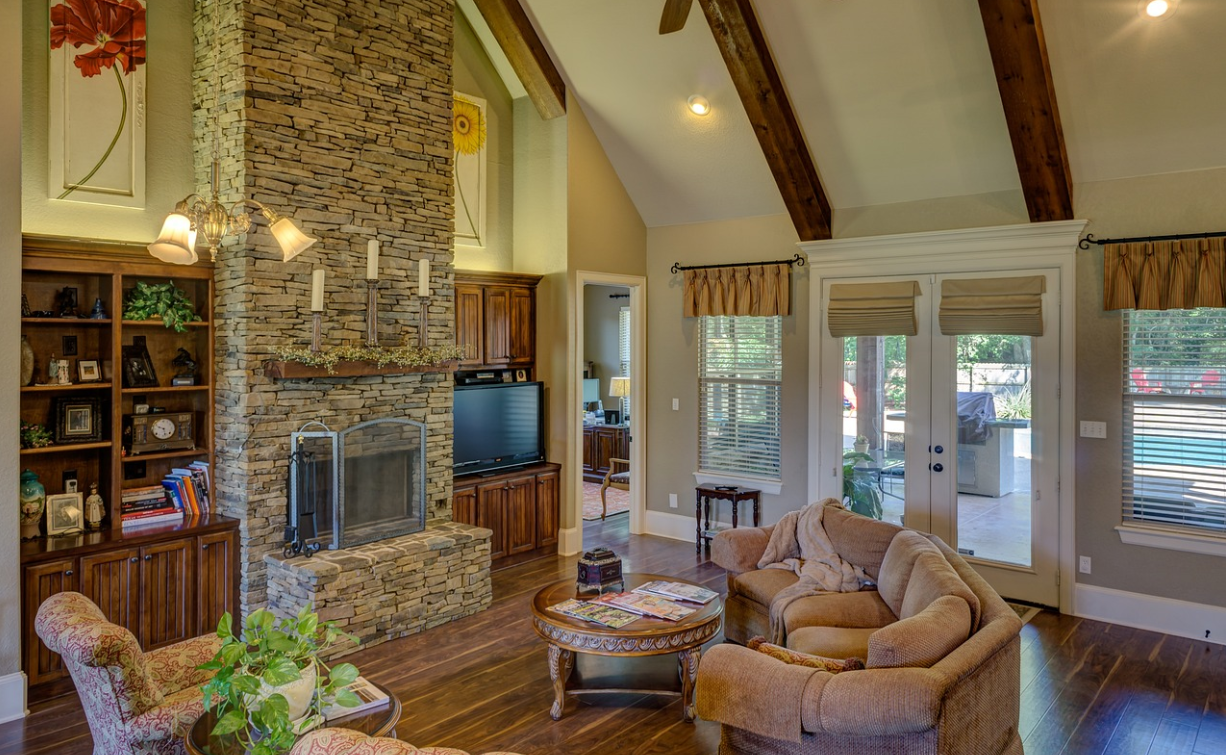 Should you Stage Your Home When Selling? header image.