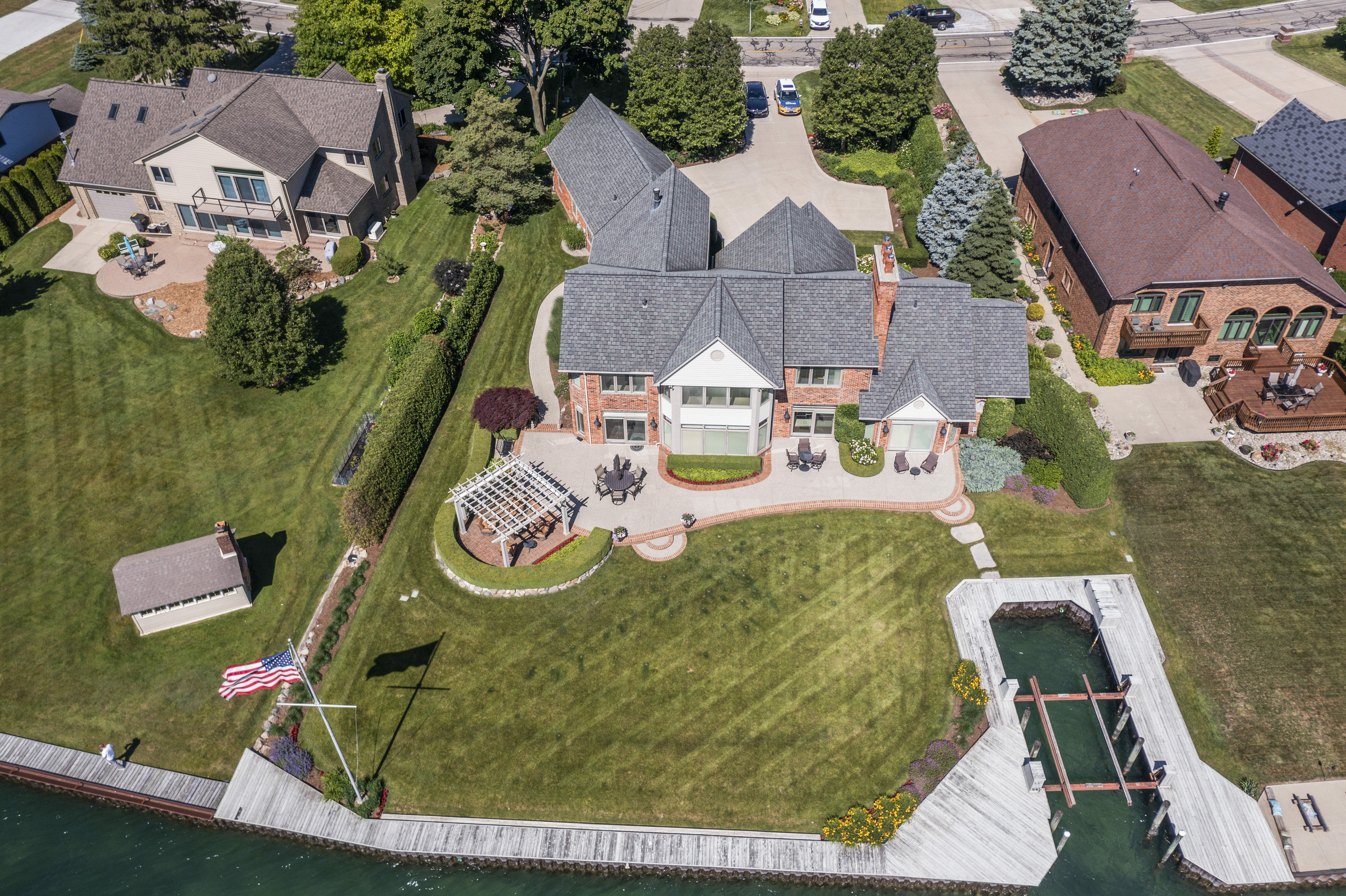 37540 Lakeshore Dr, Harrison Twp, MI 48045 header image.