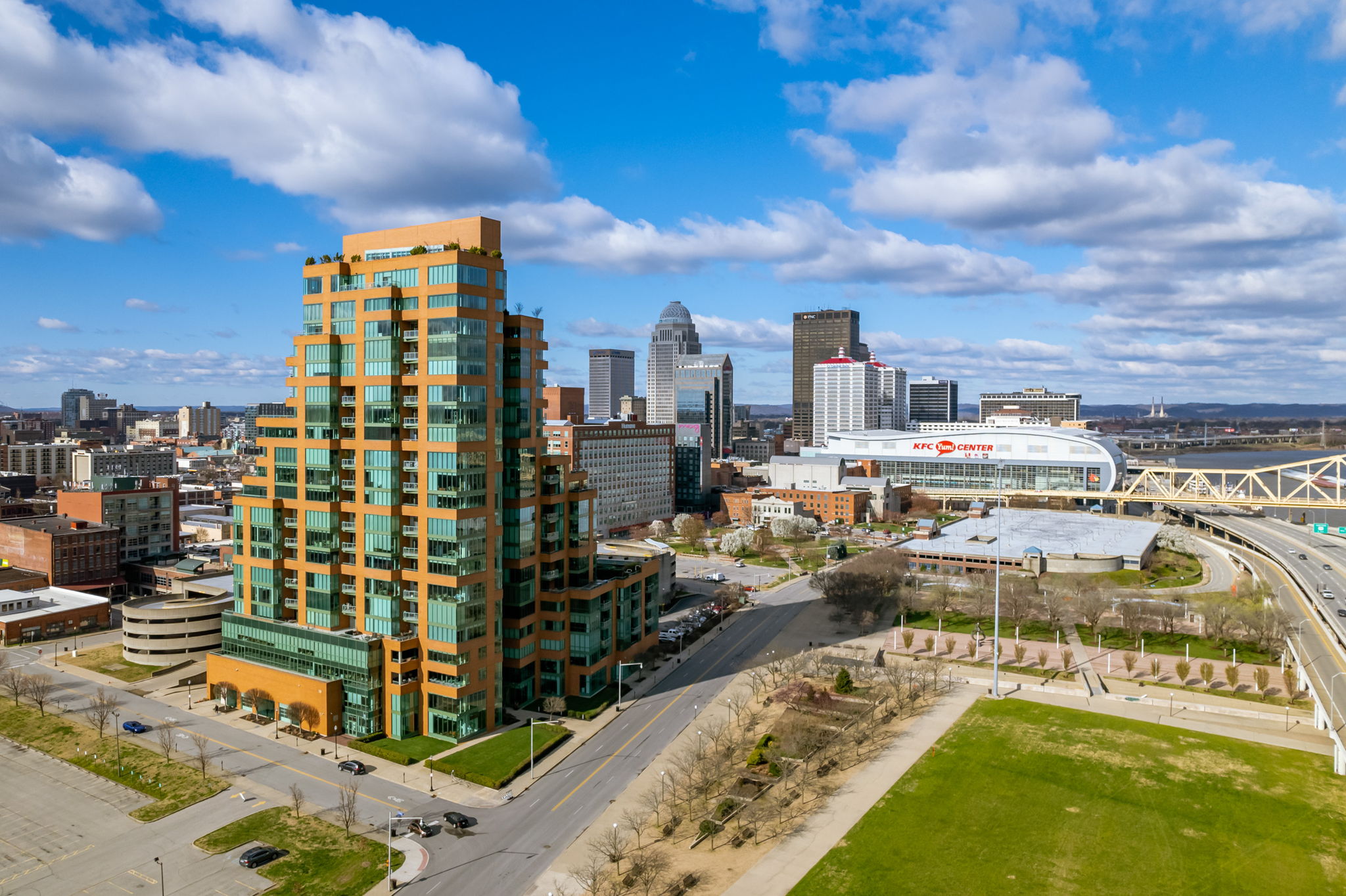 Waterfront Park Place Louisville: One of Louisville’s Premier Riverfront Living Experiences header image.
