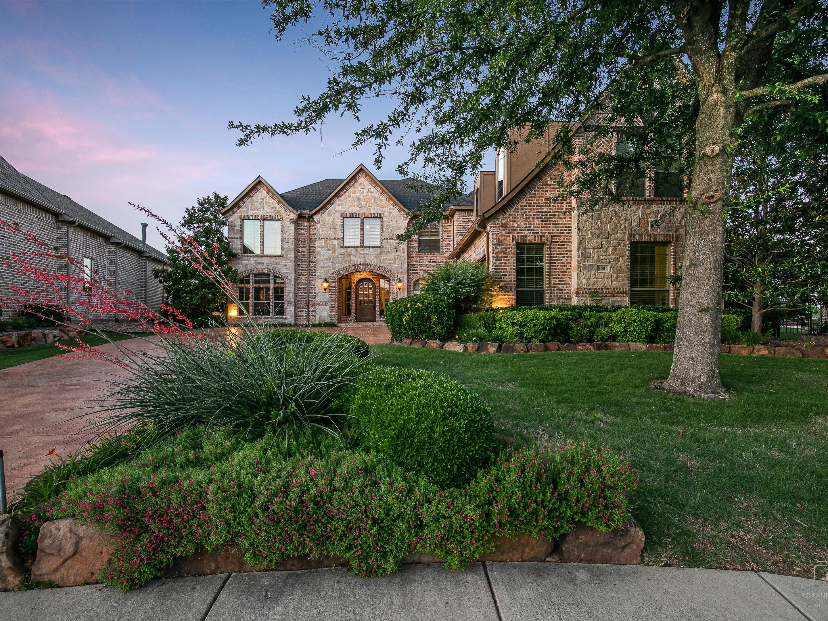 Luxury Living in Gentle Creek Community-Prosper TX header image.