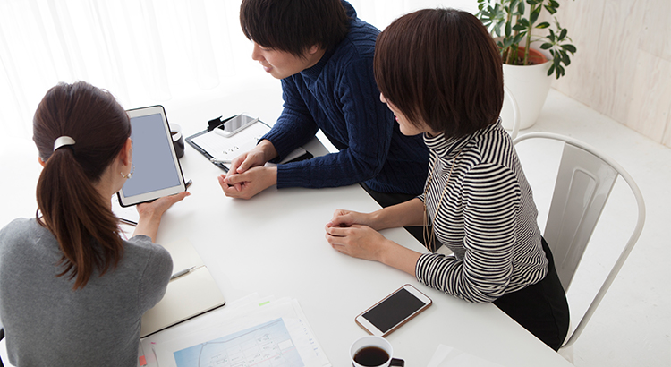 3 Reasons to Use a Real Estate Pro in a Complex Digital World header image.