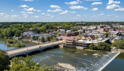 3 Reasons to Move to Geneva, IL: Schools & More