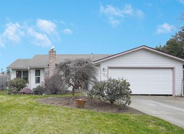 One-Level Salem OR Home with Desirable Layout! header image.