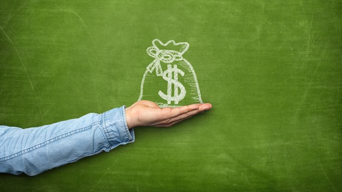 How Much Is Capital Gains Tax on Real Estate? Plus: How to Avoid It header image.