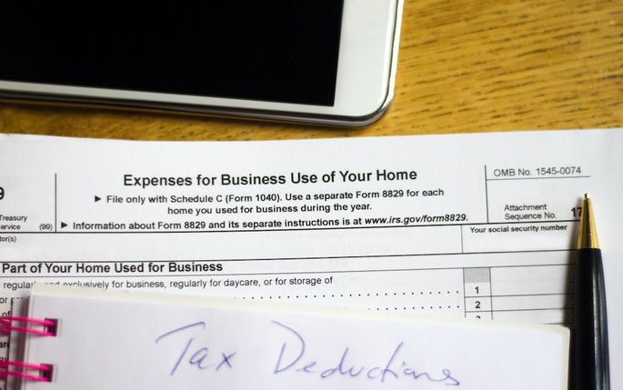Can You Take a Home Office Tax Deduction Due to COVID-19? header image.