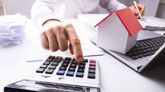 Do I Need an Accountant This Year? 5 Signs the Answer Is Heck, Yes! header image.