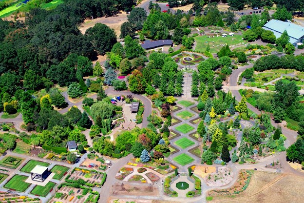 Exploring Salem Oregon: The Oregon Garden header image.
