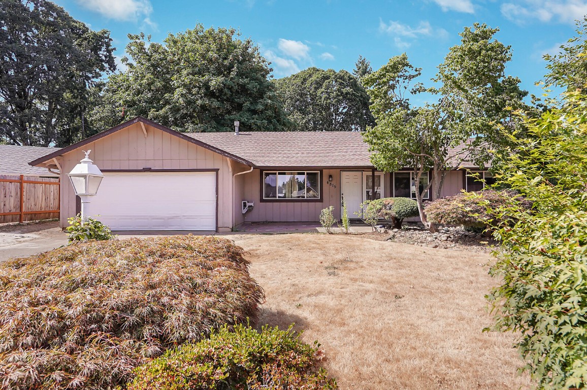 Add Your Personal Touches to this Salem OR Home on a Large Lot! header image.