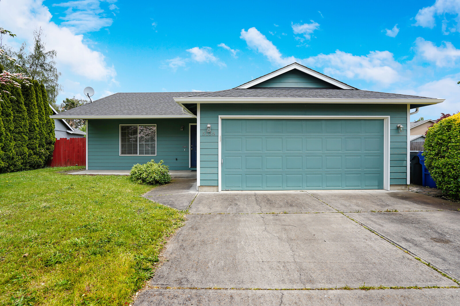 Spacious and Open One-Level Keizer OR Home! header image.