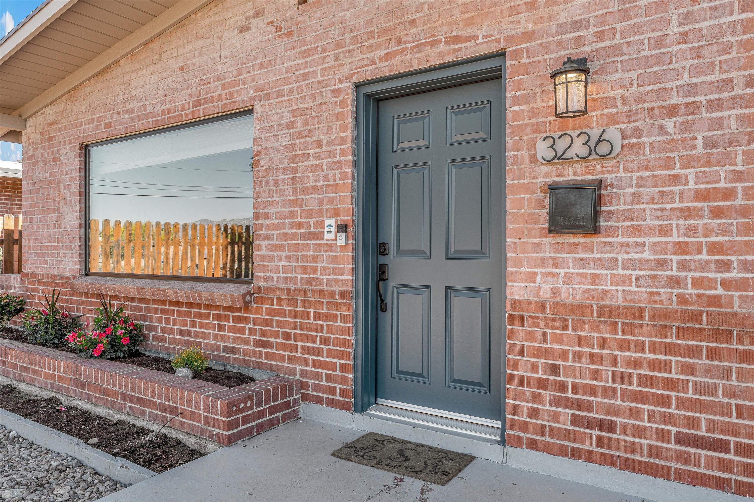 Think Home Prices Will Crash? Here's What the Experts Actually Expect. header image.