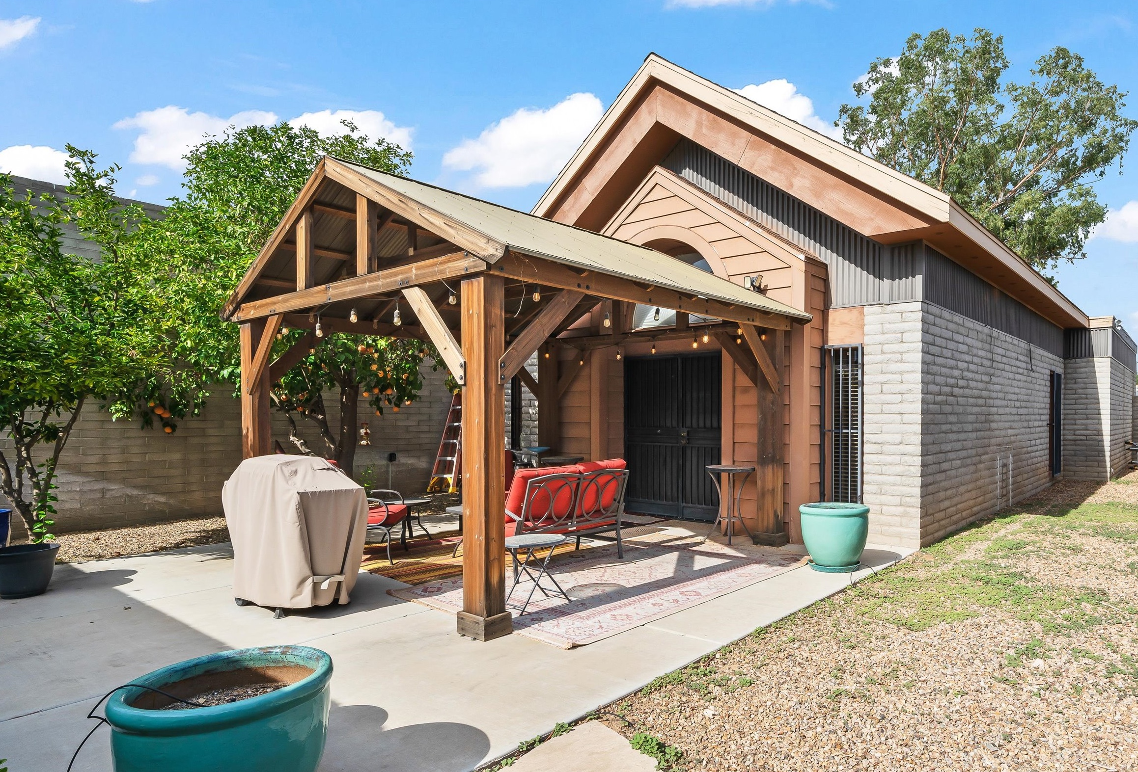 How Buying or Selling a Home Helps Your Local Economy header image.