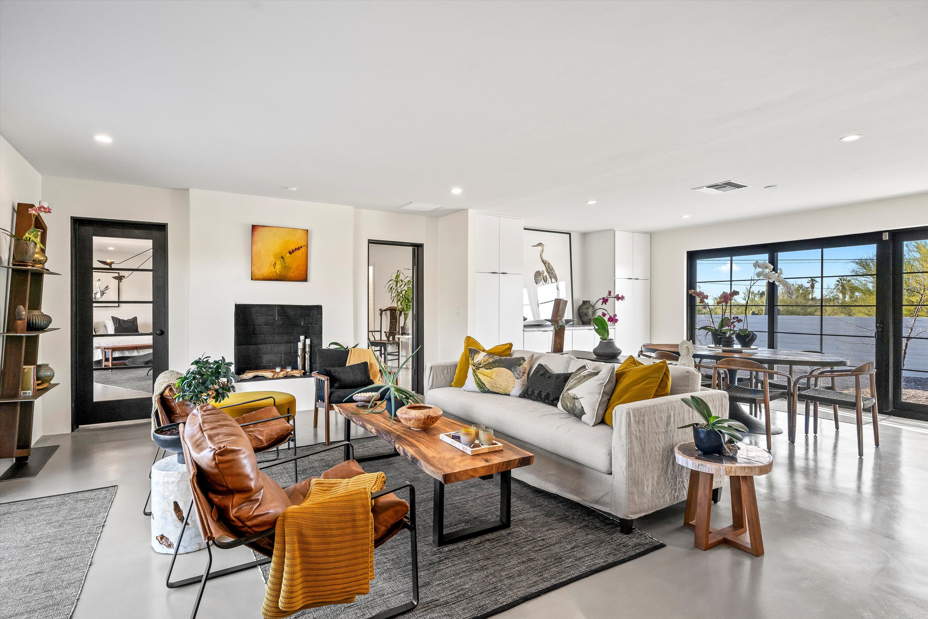 Thinking About Selling Again? Why This Spring Might Be Your Moment header image.