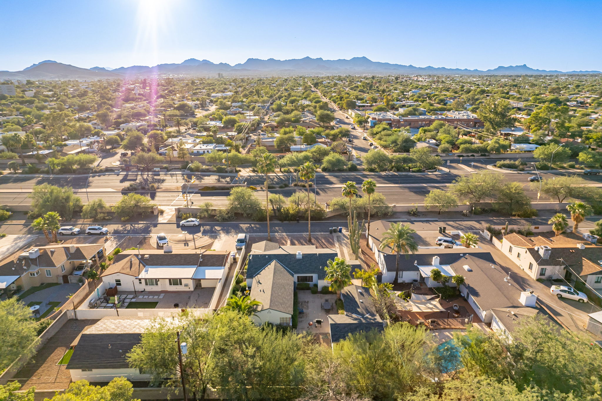 That House That’s Been Sitting Could Be Your Best Shot at a Deal header image.