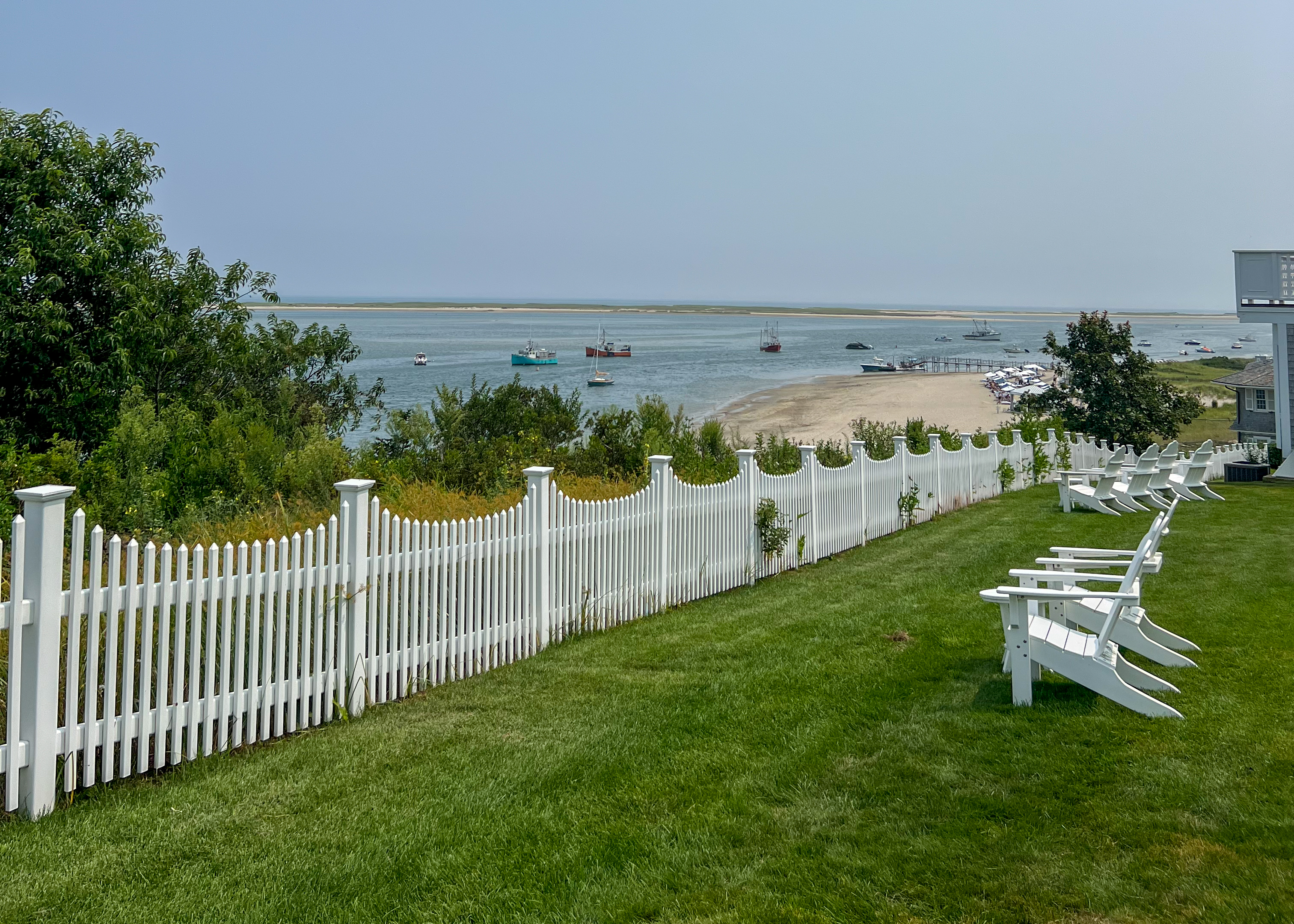stunning Hamptons beach or waterfront 