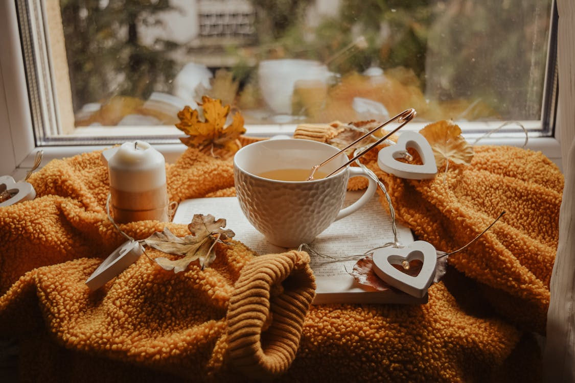 Easy Ways to Transition your Decor - Summer to Fall! header image.