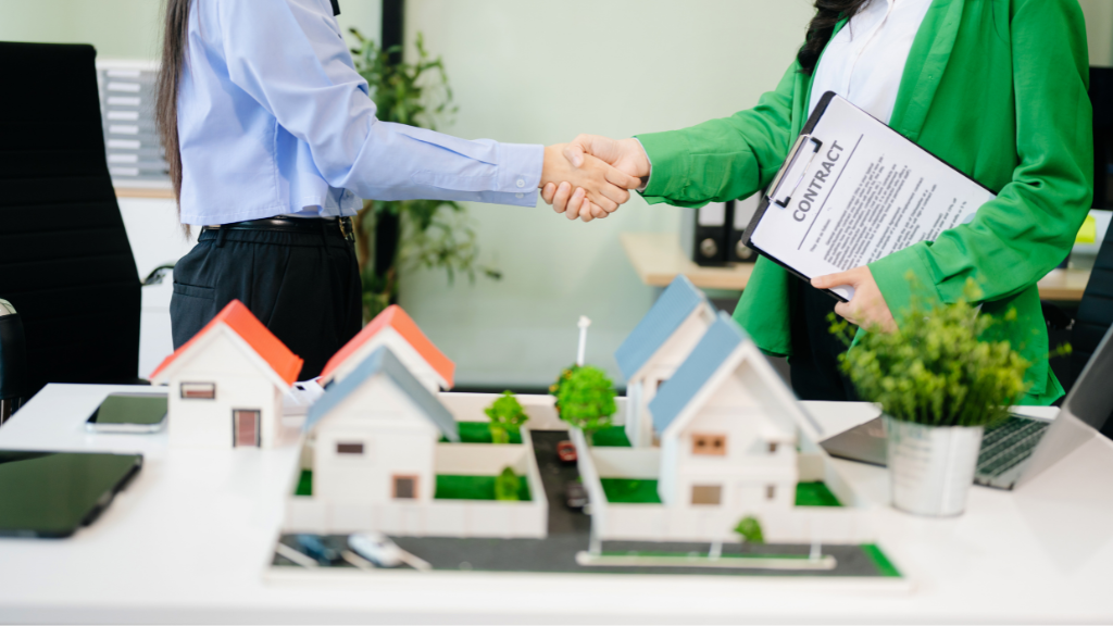 How to Navigate a Bidding War on a North Dallas Luxury Home