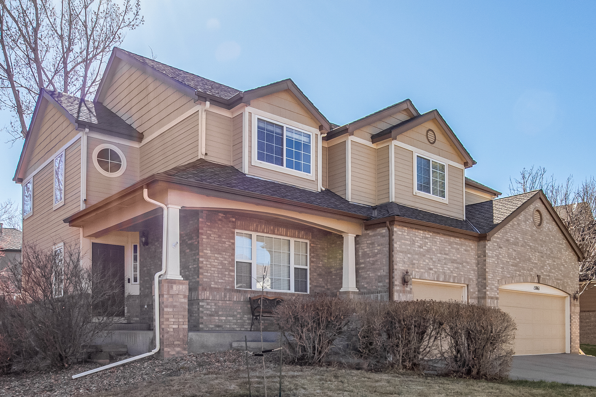 Navigating the Home Buying Journey: Essential Do's and Don'ts header image.