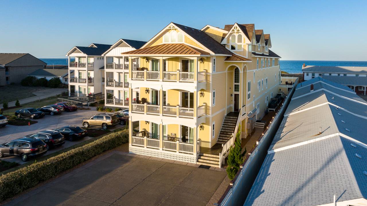 Unforgettable Adventures Await: Exploring the Outer Banks with Loved Ones header image.