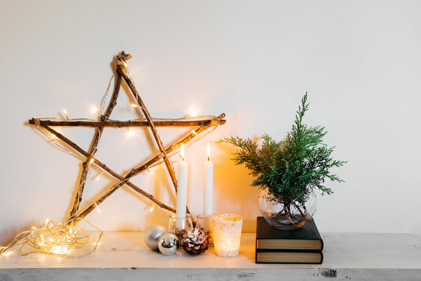 Homeowner Tips & Tricks: Decorating for Open Houses and Showings Over the Holidays header image.