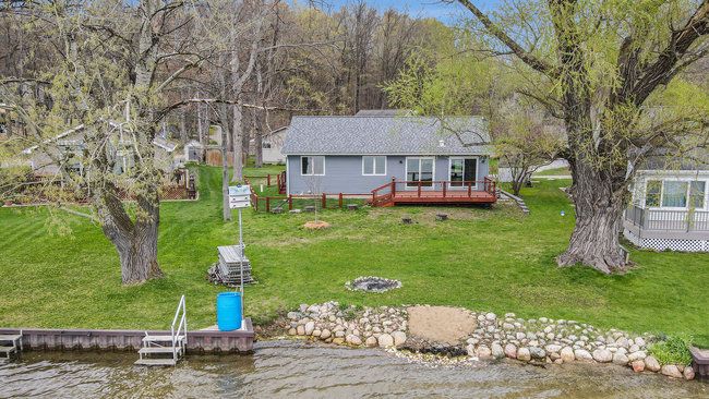 All Sports Lake Front Living
