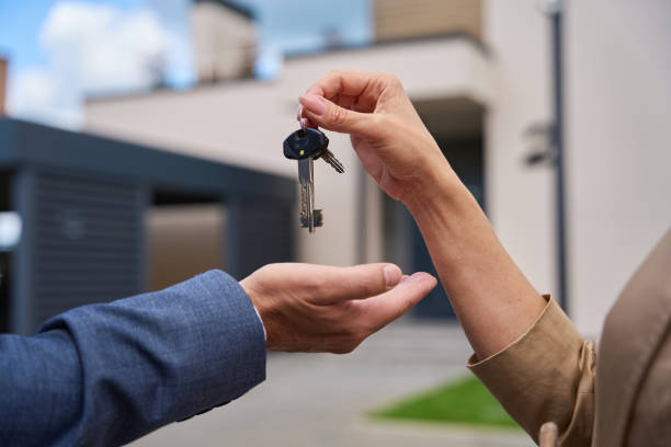 What Happens After I Accept an Offer on My House? header image.