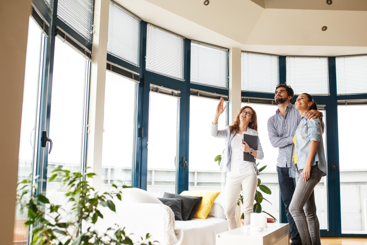 7 REASONS TO WORK WITH A REALTOR header image.