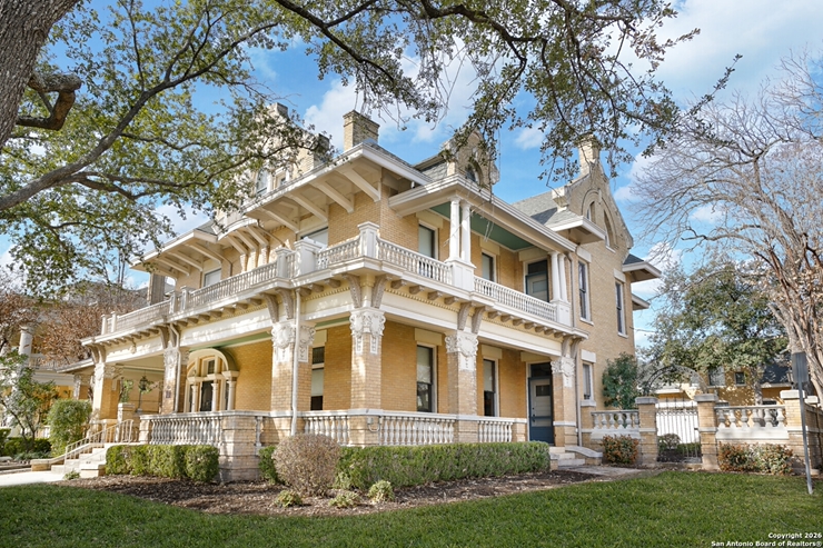 Discover the Charm of Monte Vista, San Antonio, TX header image.
