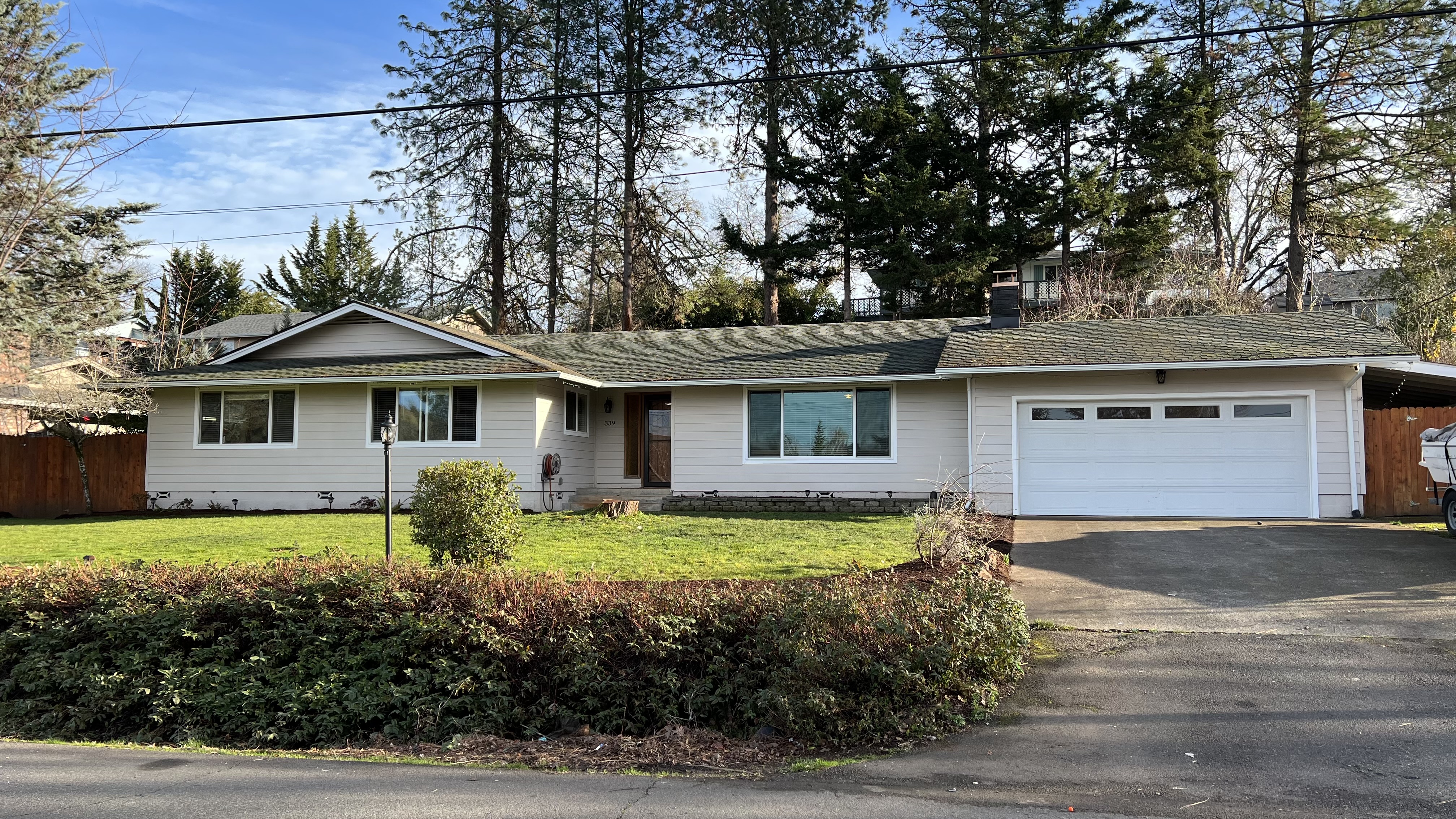 339 Pioneer Way header image.