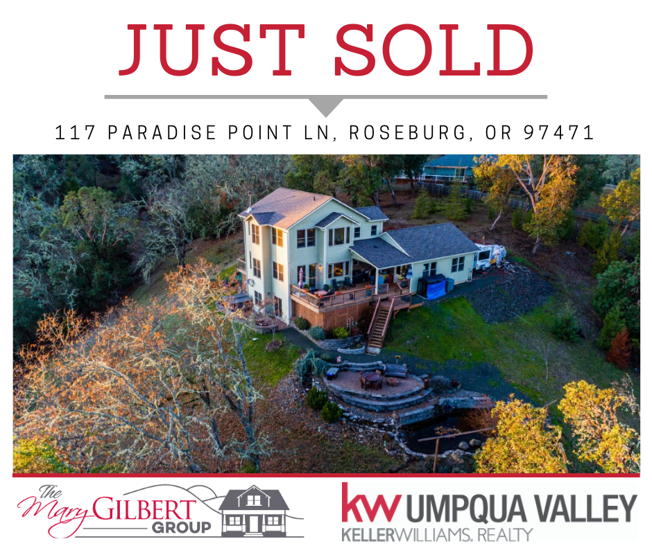 117 Paradise Point Ln: Gorgeous Custom Home with Amazing Views! header image.