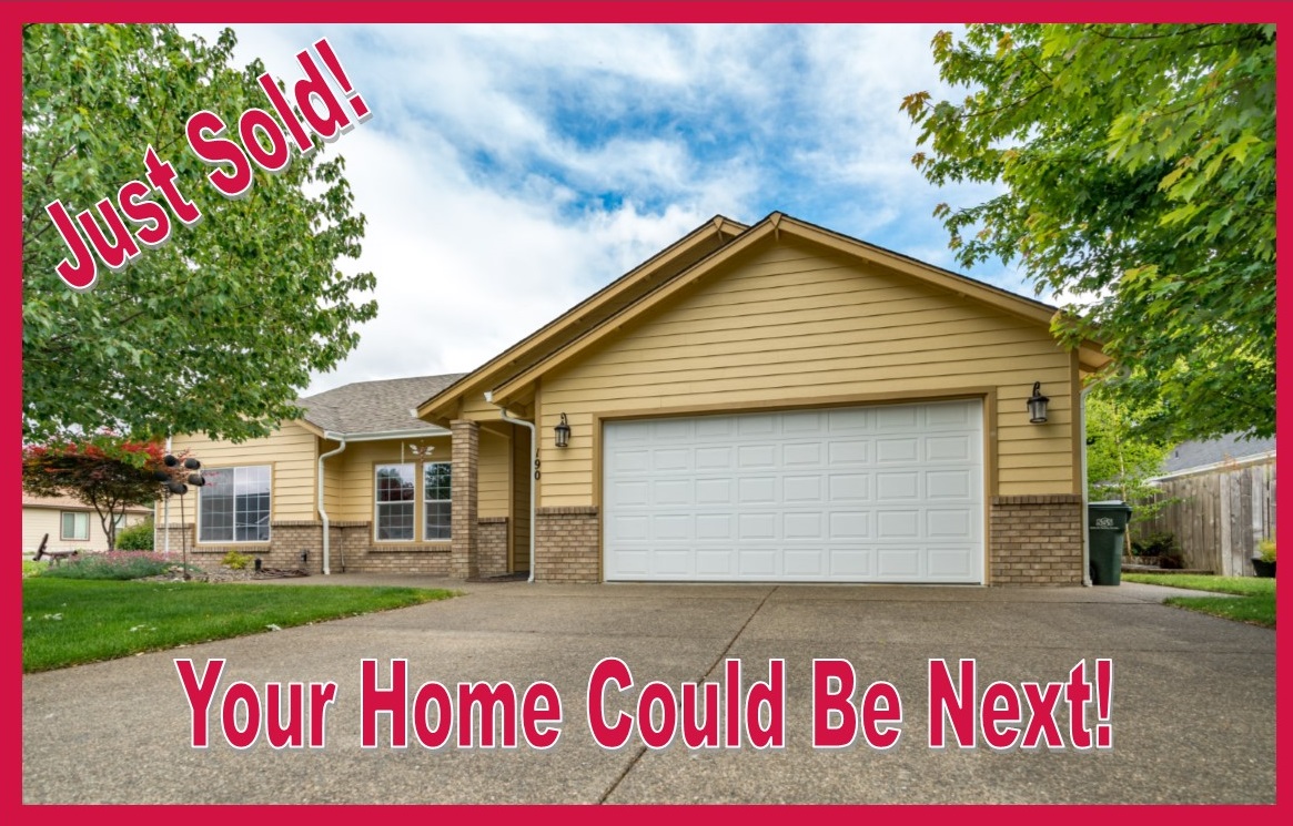 190 Clear Lake Street: Lovely Three Bedroom Ranch in Lakeview Estates! header image.