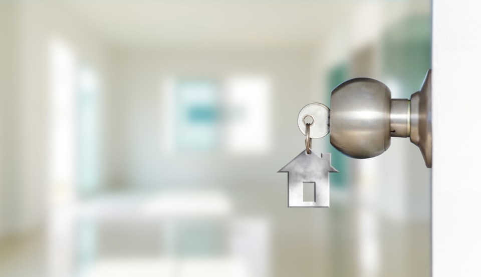 Protecting Your Vacant Home For Sale header image.