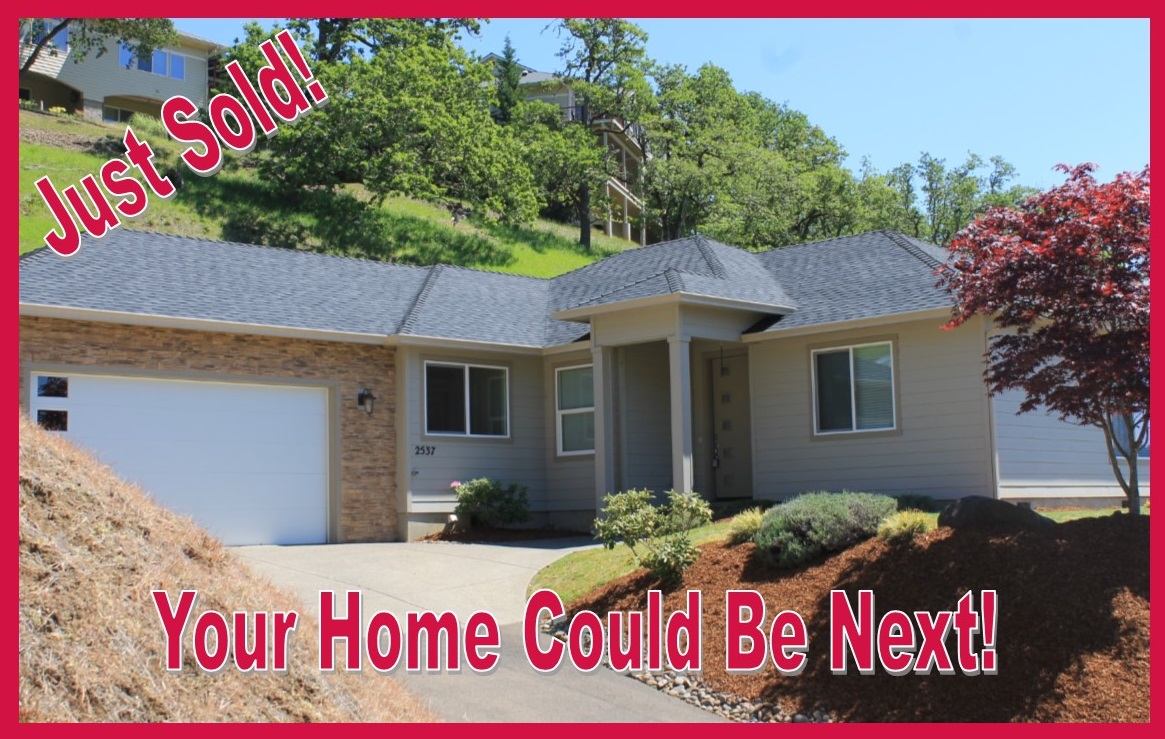 2537 NW Troost St: Contemporary Home in Warewood Village! header image.