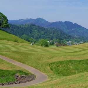 Exploring Roseburg Oregon: Women’s JUST FOR FUN Summer Golf header image.