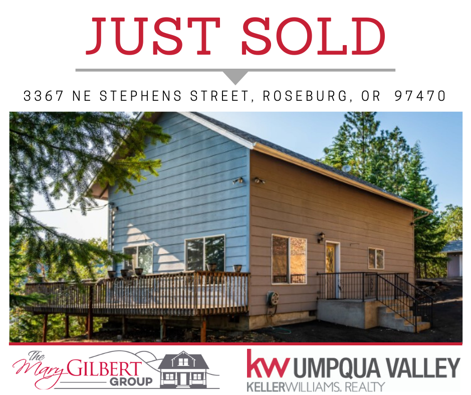 3367 NE Stephens St: Lovely Chalet in Private Setting! header image.