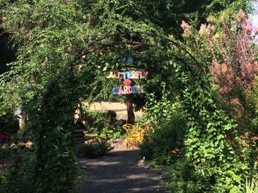 Exploring Roseburg Oregon: Discovery Garden header image.
