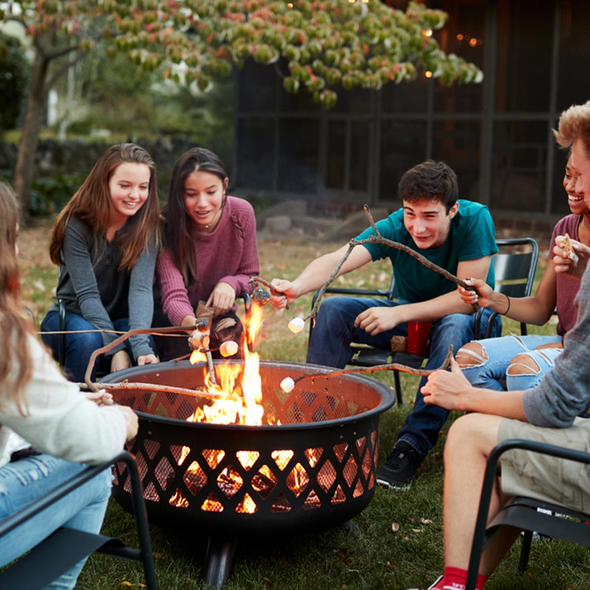 Fire Pit Safety Tips header image.