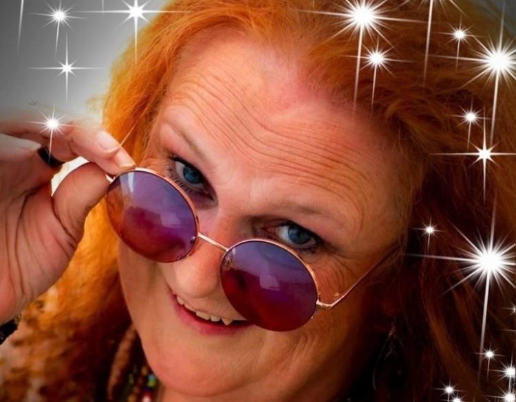 Exploring Roseburg Oregon: Janis in the Vines 2020 – A Perfect Vision header image.