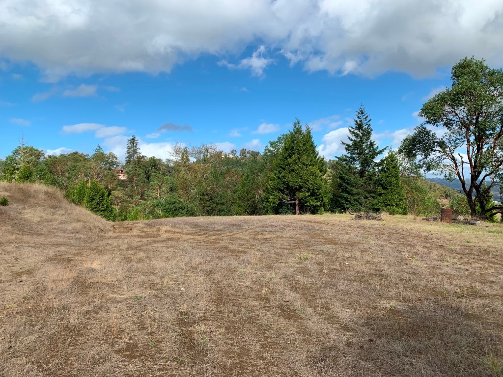 Custom Roseburg OR Lot with Phenomenal Views! header image.