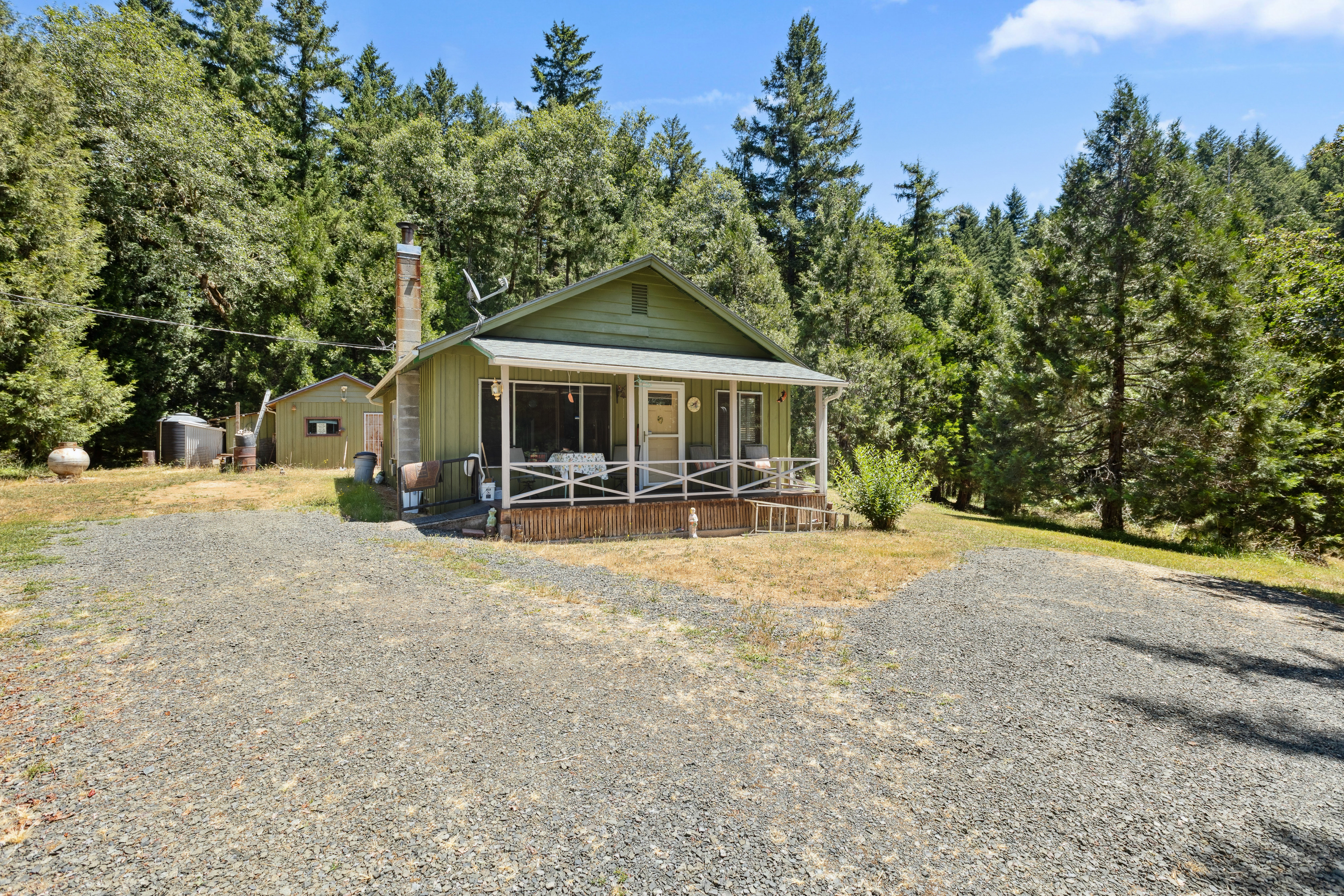 🌲 A Serene Woodland Retreat: 7291 Rice Valley Rd, Oakland, OR header image.