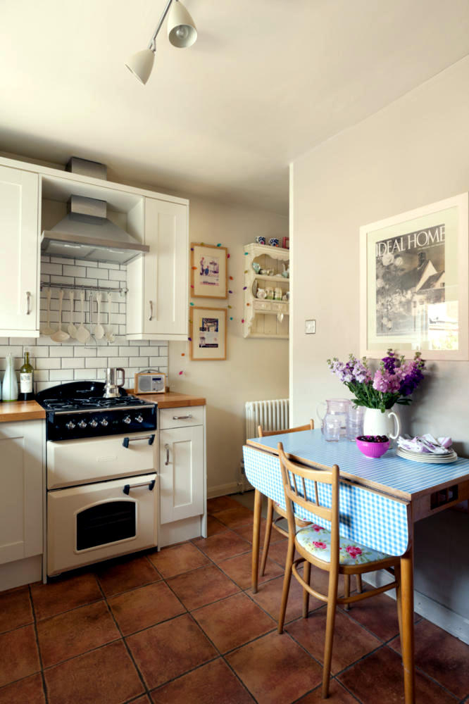 Maximizing Space in a Small Kitchen header image.