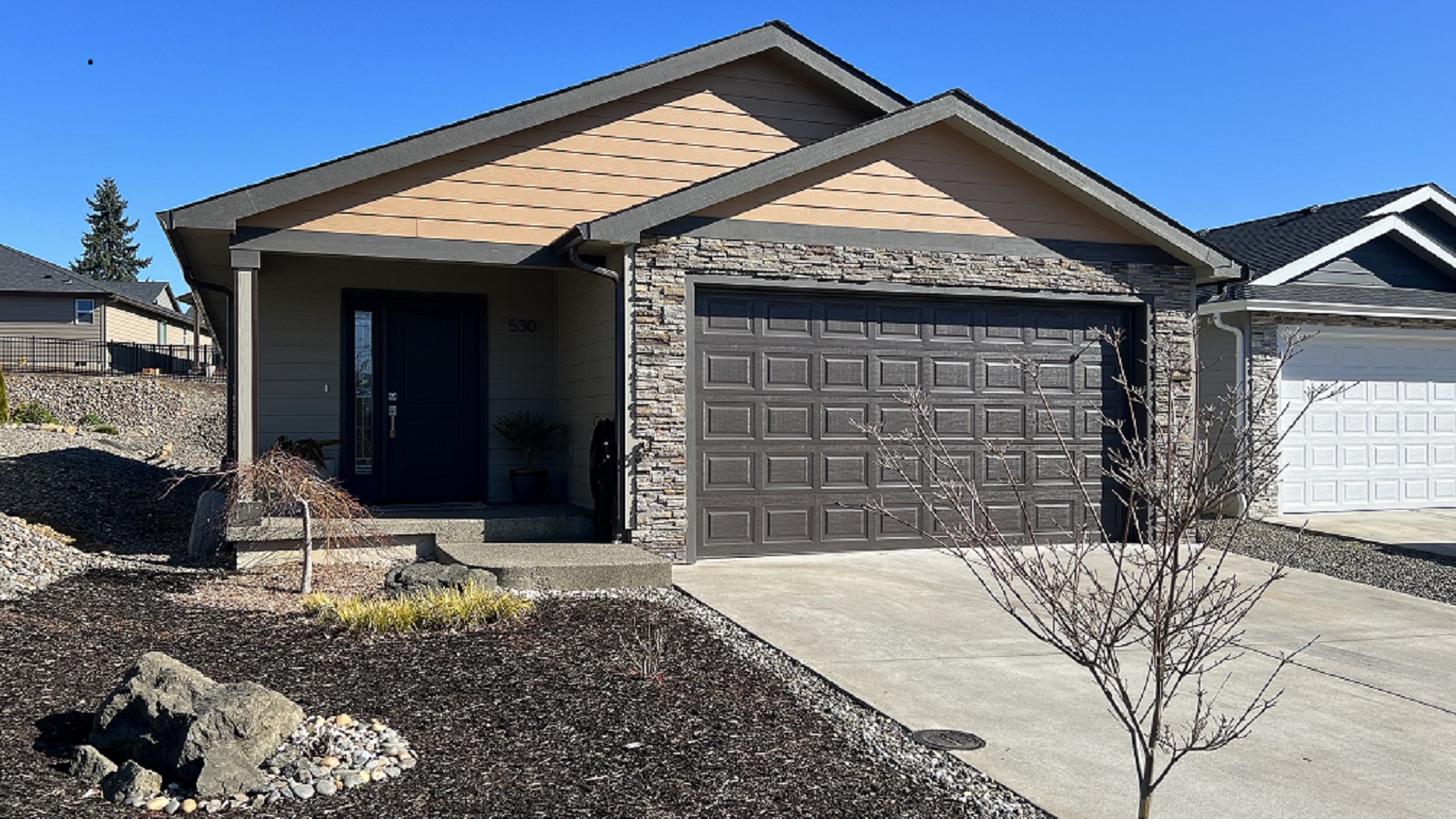 Keep It In The Fairway!!! A Home in a gated Golf Course Community!!! header image.