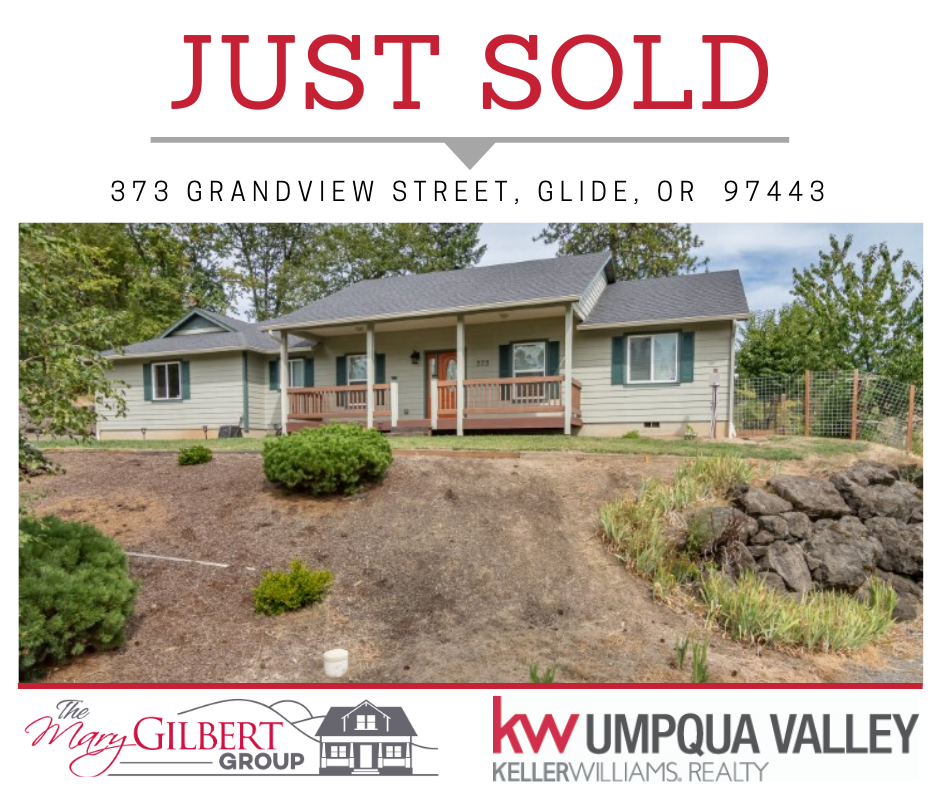 373 Grandview St: Updated 3 Bedroom Home in Buck Rock! header image.