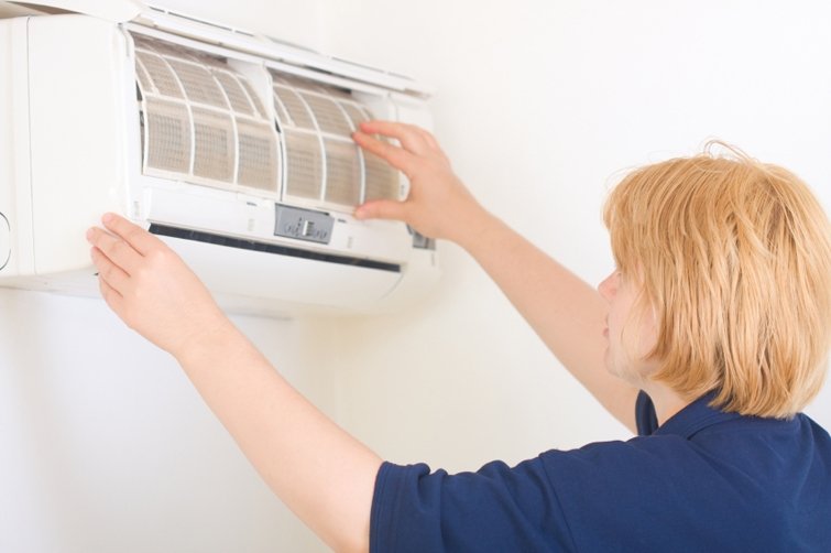 Helping Your Air Conditioning Keep Its Cool header image.