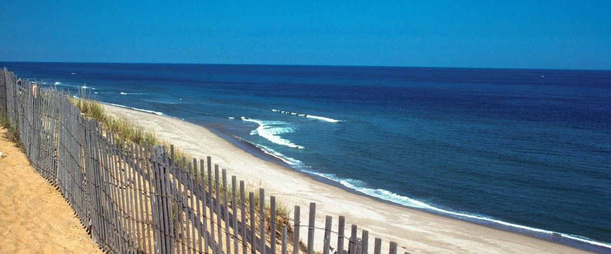 Brownies Cabins Condos - Wellfleet Cape Cod header image.
