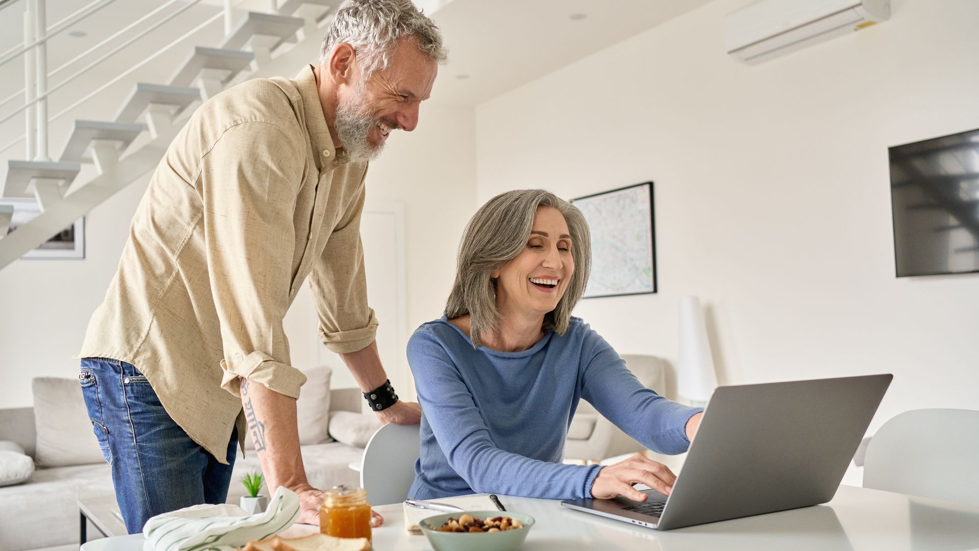 How to Get Started in the House Flipping Business as a Senior header image.